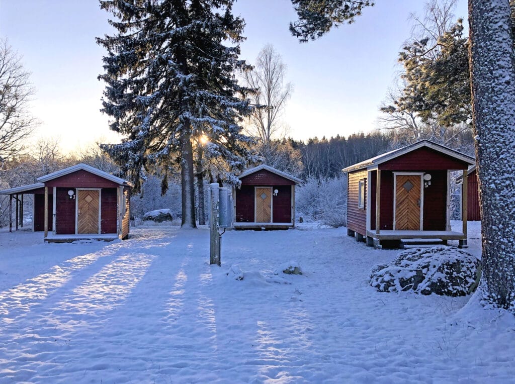 cozy cabins winter