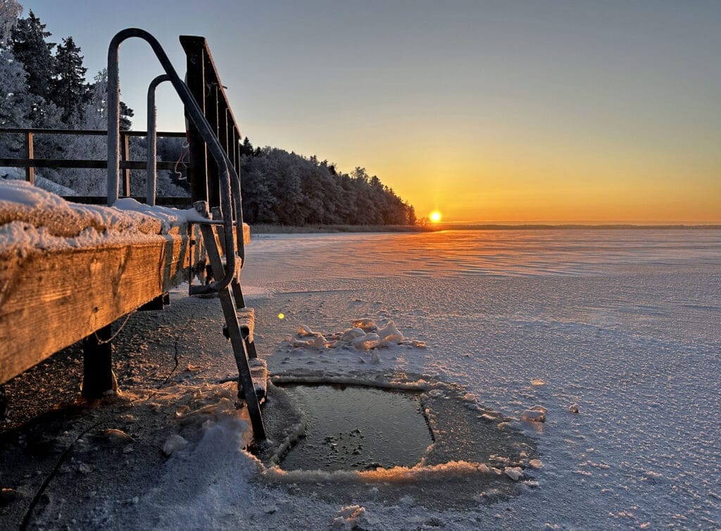 ice dipping